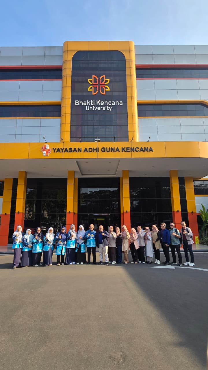 STIFAR Laksanakan Benchmarking Kurikulum Multijenjang di Universitas Bhakti Kencana