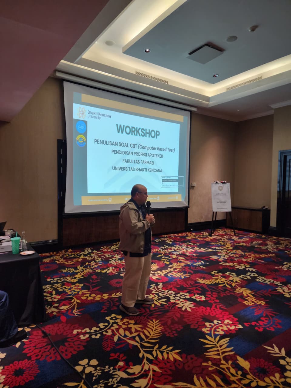 Program Studi Pendidikan Profesi Apoteker Selenggarakan Workshop Penyusunan Soal Computer Based Test (CBT) untuk Mendukung Evaluasi Pembelajaran Berbasis Kompetensi